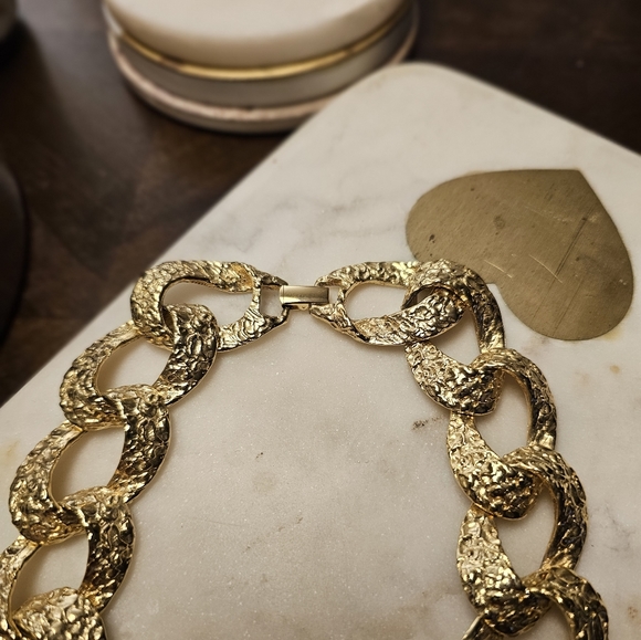 Vintage chunky textured chain gold necklace - Picture 6 of 8